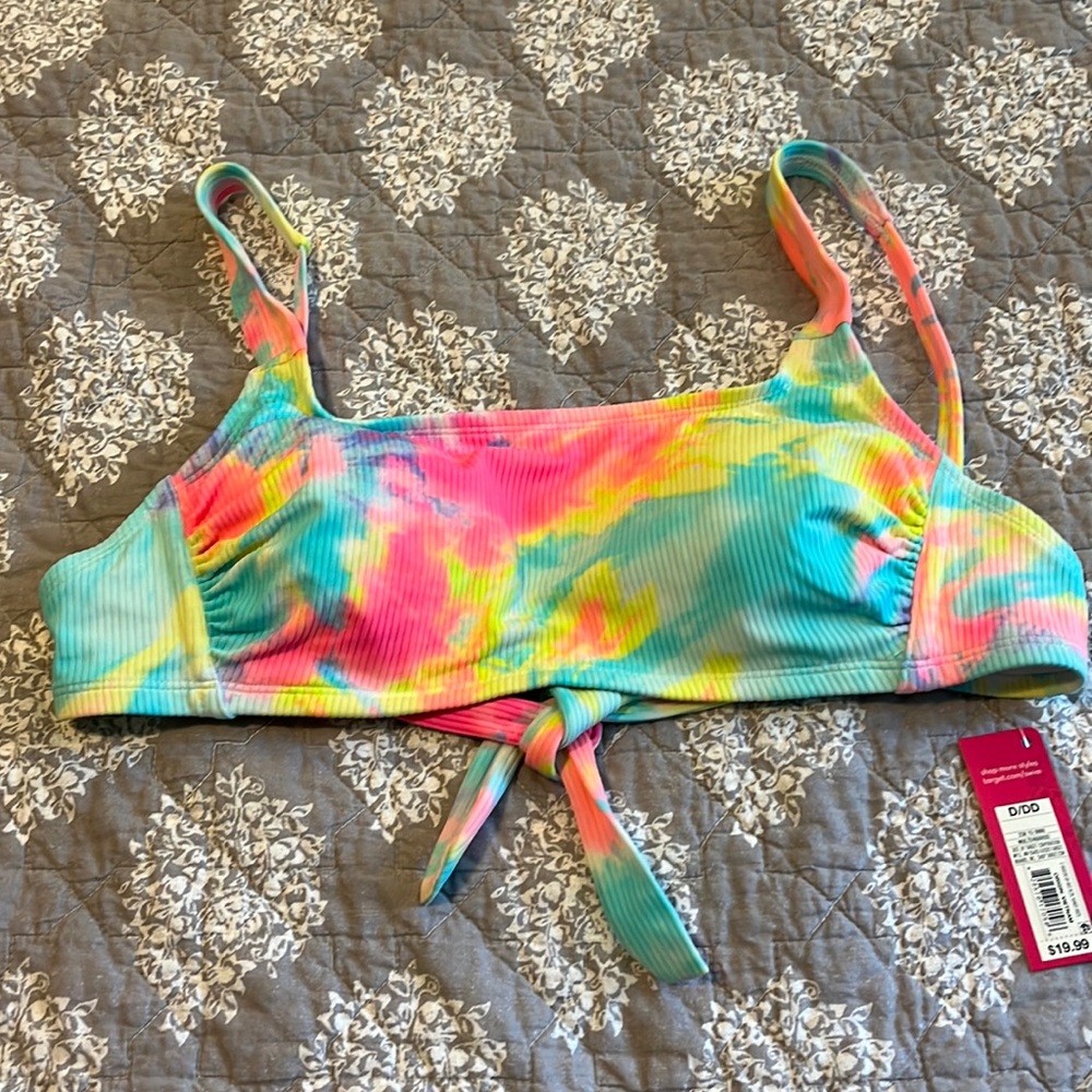 NWT Xhilaration bikini top Size D/DD